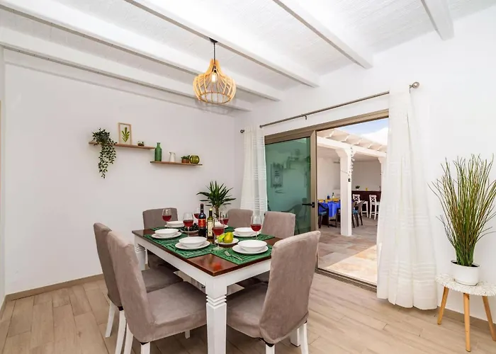 Ruben By Villa Puerto del Carmen (Lanzarote)